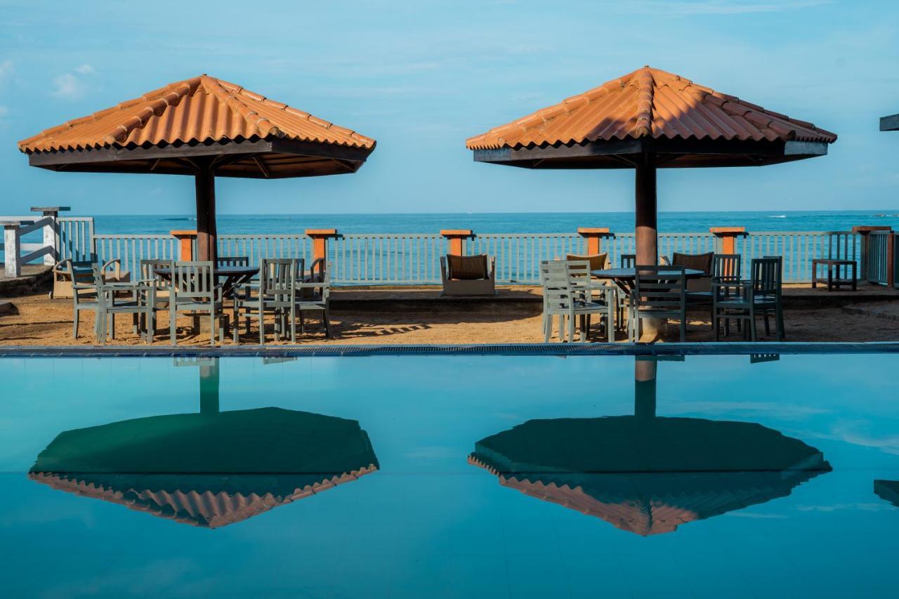 Rock Fort Beach Resort Unawatuna Dış mekan fotoğraf
