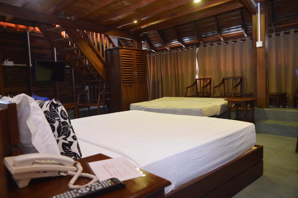 Rock Fort Beach Resort Unawatuna Dış mekan fotoğraf