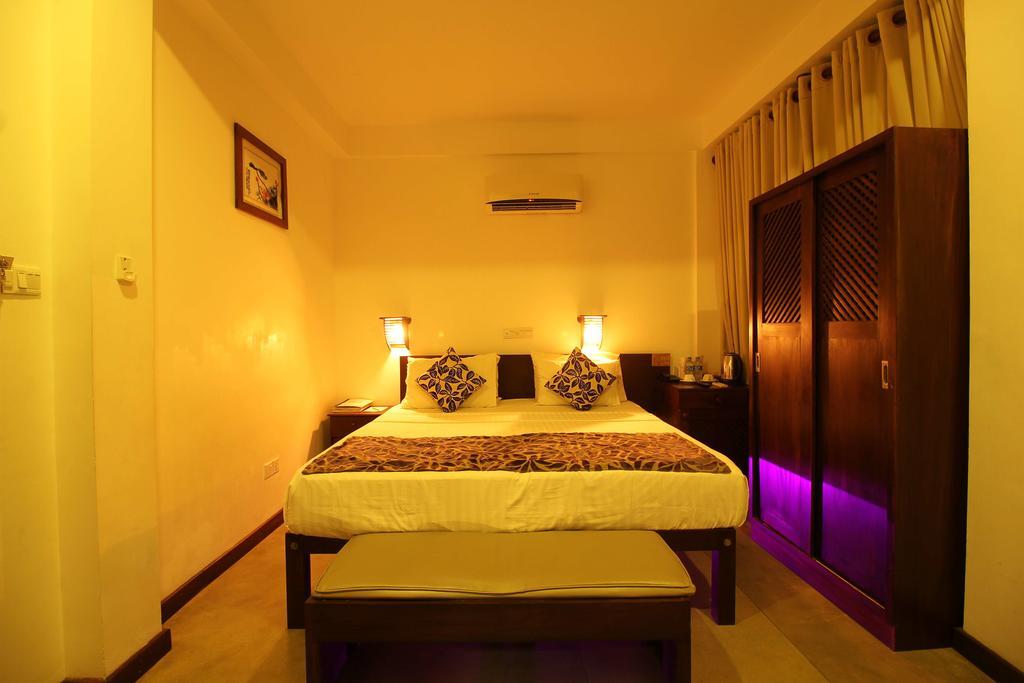 Rock Fort Beach Resort Unawatuna Dış mekan fotoğraf