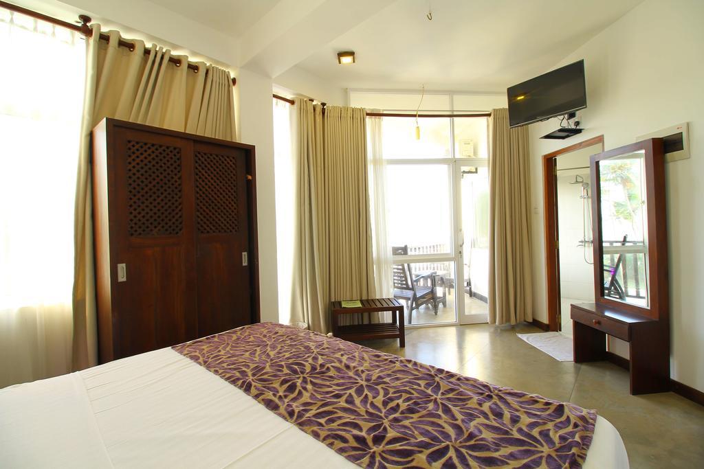 Rock Fort Beach Resort Unawatuna Dış mekan fotoğraf